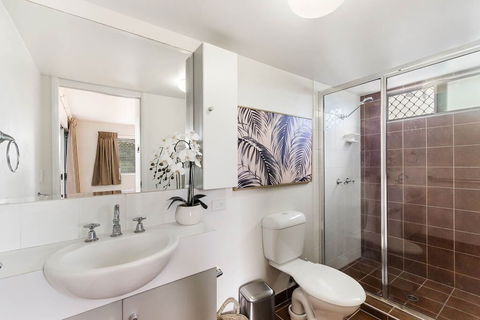 City Stadium Apartment On The Riverfront - Australian Directory 3