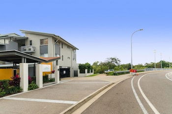 City Stadium Apartment On The Riverfront - Australian Directory 0