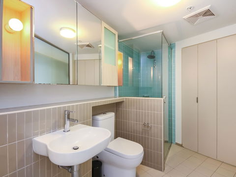Urban Rest - Kelvin Grove - Australian Directory 6