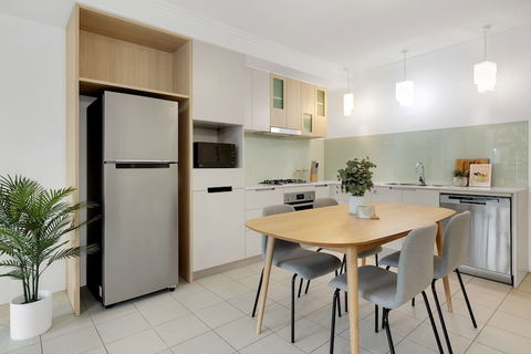 Urban Rest - Kelvin Grove - Australian Directory 5