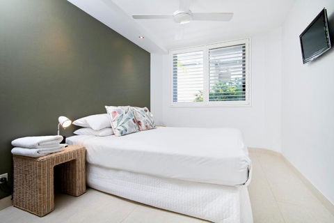 Fairshore 12 - Australian Directory 4