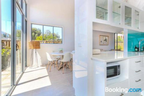 12 Sunfish Lane Beachshack - Australian Directory 3