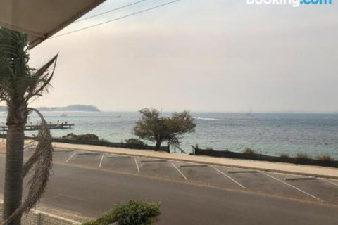 Mooring Two Upstairs 23 Shoal Bay Rd Stunning Views WIFI Air Conditioning & Boat Parking - Australian Directory 6