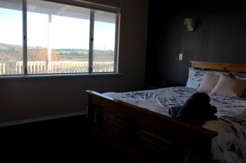 A Better Life Animal Sanctuary FarmStay Private Two Bedrooms Lounge Room & Bathroom & Toilet Shared Kitchen - Australian Directory 4