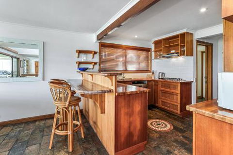 Private Tropical Oasis Marcus Beach - Australian Directory 4