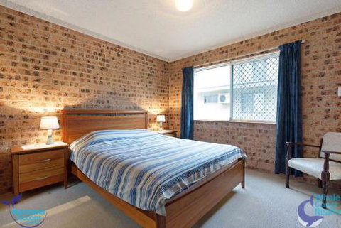Sapphire Waters Unit 2 - Australian Directory 3
