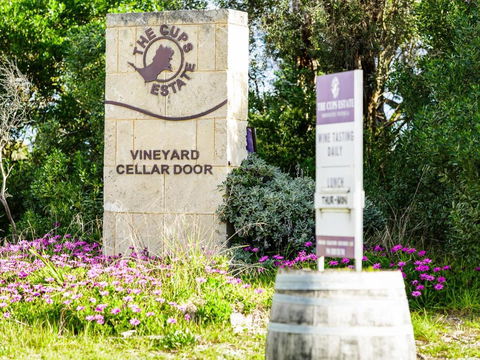 FAIRSEA RETREAT RYE - Australian Directory 3