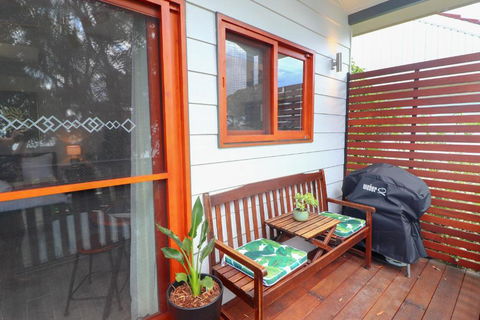 Fairview Cottage - Australian Directory 5