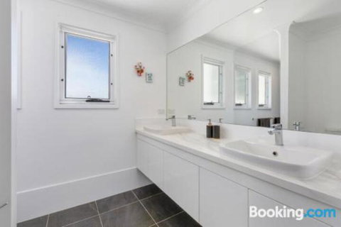 Kingscliff Bliss - Australian Directory 3