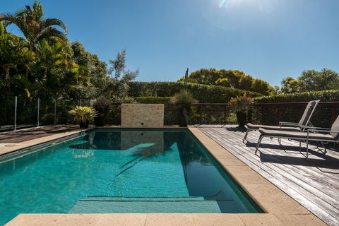 Sunshine Coast White House - Australian Directory 3