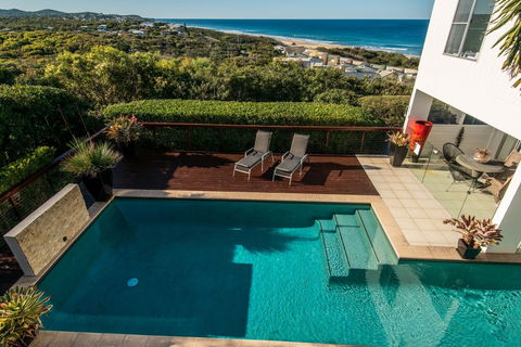 Sunshine Coast White House - Australian Directory 2