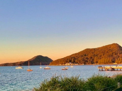 C A L M At Beautiful Shoal Bay - Australian Directory 1