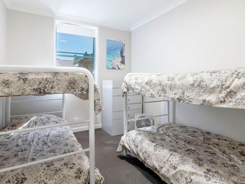 Across The Road From The Beach! - Australian Directory 2
