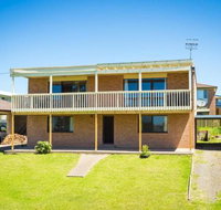 Williams Wonder Large Beach House - Australian Directory