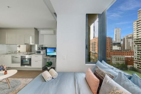 A Stylish & Cozy Studio Next To Southern Cross - Australian Directory 1