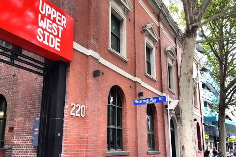 A Charming Studio With Stunning City Views - Australian Directory 3