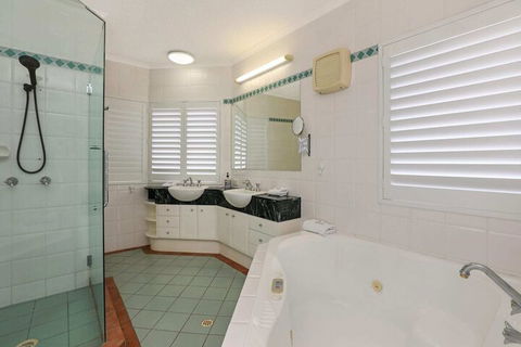 PRTFINO Ultimate Penthouse - Australian Directory 5