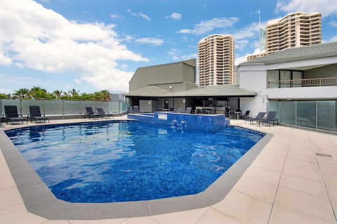 Heart Of Surfers Paradise 2BR Apt - Australian Directory 2