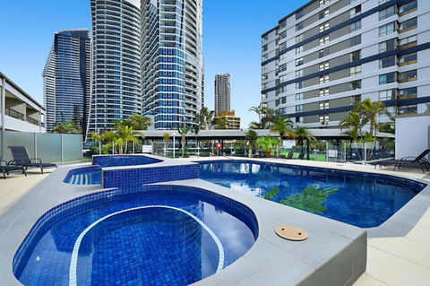 Heart Of Surfers Paradise 2BR Apt - Australian Directory 1