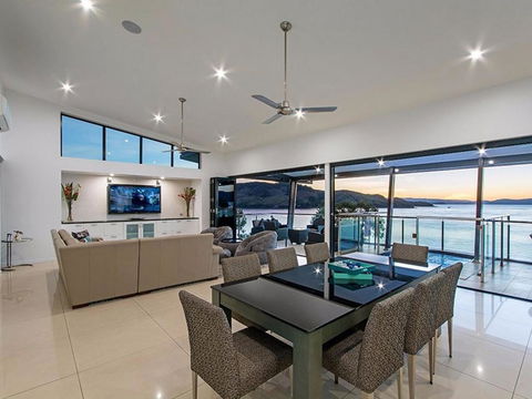 Edge Penthouse On Hamilton Island - Australian Directory 4