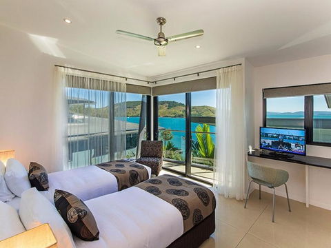 Edge Penthouse On Hamilton Island - Australian Directory 1