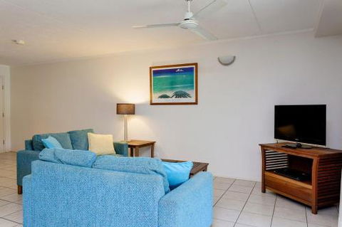 Baden 74 Rainbow Shores Top Floor Air Conditioned Unit Walk To Beach - Australian Directory 6