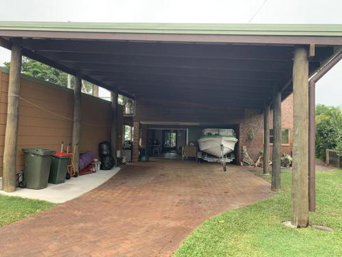 Ocean Breeze - Australian Directory 3