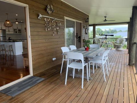 Ocean Breeze - Australian Directory 1