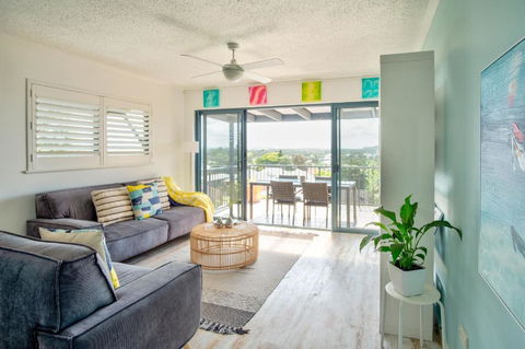 Coolum Beach 3 Level Townhouse Private Rooftop Terrace Spa Overlooking Mount Coolum - Australian Directory 6