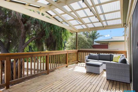 EdAn Beachhouse 21 Laronde - Australian Directory 3
