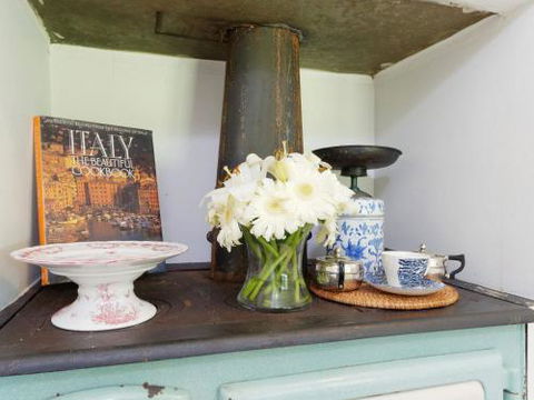 Redwood Cottage Burradoo Getaway Southern Highlands 4pm Check Out Sunday - Australian Directory 6