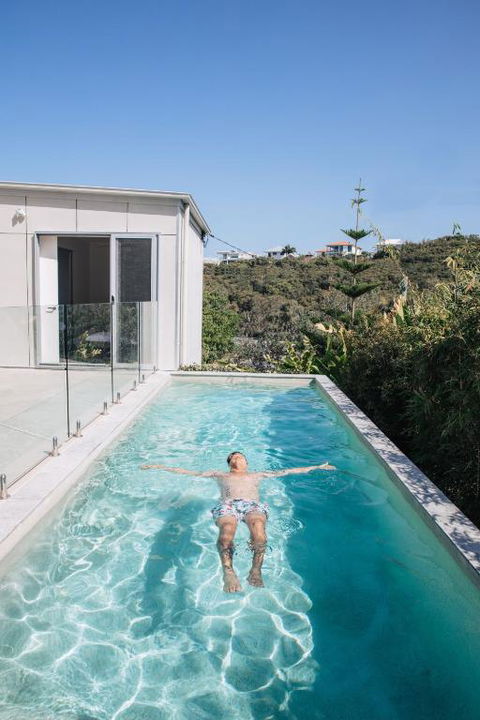 Sundays Beach House - Australian Directory 4