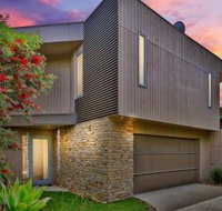 SURF Side SECRET INVERLOCH - Australian Directory