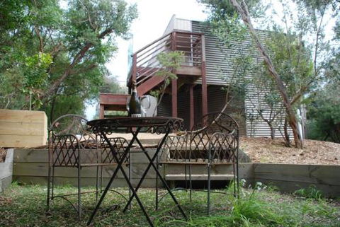 SURF Side SECRET INVERLOCH - Australian Directory 2