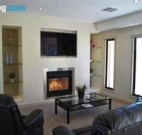 Eagles Nest - Australian Directory