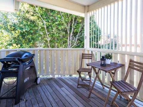 Hyams Seaside Apartment 4pm Check Out Sundays - Australian Directory 1