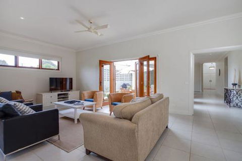 SantAnna - Australian Directory 4