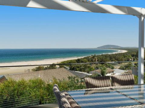 NANNY & POPPYS BEACH HOUSE Gerroa 4pm Check Out Sundays - Australian Directory 3