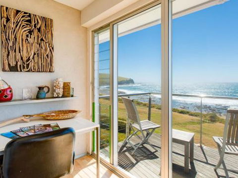 PENZANCE Gerroa Beachfront To Shelley Beach & 4pm Check Out Sundays - Australian Directory 0