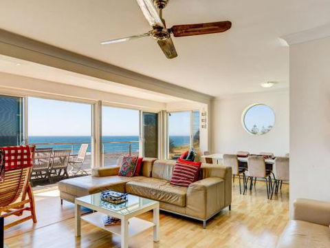 PENZANCE Gerroa Beachfront To Shelley Beach & 4pm Check Out Sundays - Australian Directory 1
