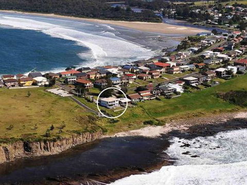 PENZANCE Gerroa Beachfront To Shelley Beach & 4pm Check Out Sundays - Australian Directory 6