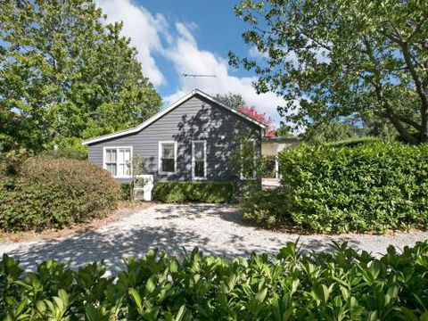 Rose Cottage Bowral Southern Highlands - Australian Directory 1