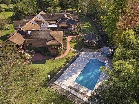 THE ELMS Berry Berry & Surrounds 4pm Check Out Sundays - Australian Directory 2