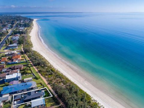 Vukeville Beachfront Luxury With Pool 4pm Check Out Sundays - Australian Directory 2