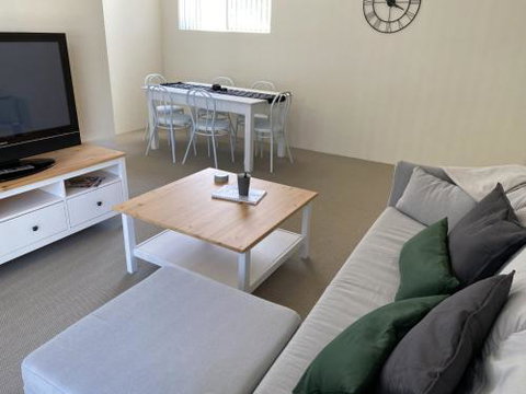Flynns Retreat Everard Street - Australian Directory 1
