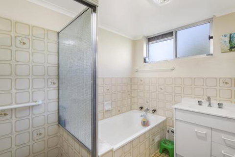 6 Of 12 To 14 Crisallen Street Port Macquarie - Australian Directory 1