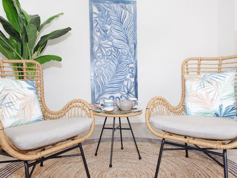 April 19 4 Bedroom Home On Canal With Pool Pontoon Aircon & WiFi! - Australian Directory 1