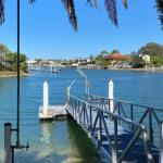April 19 4 Bedroom Home On Canal With Pool Pontoon Aircon & WiFi! - Australian Directory 0