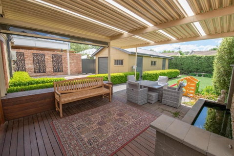 Meltham On March - Australian Directory 2