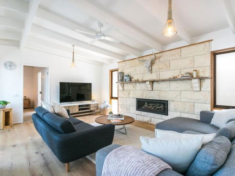 Stunning Sorrento Escape With Pool - Australian Directory 2